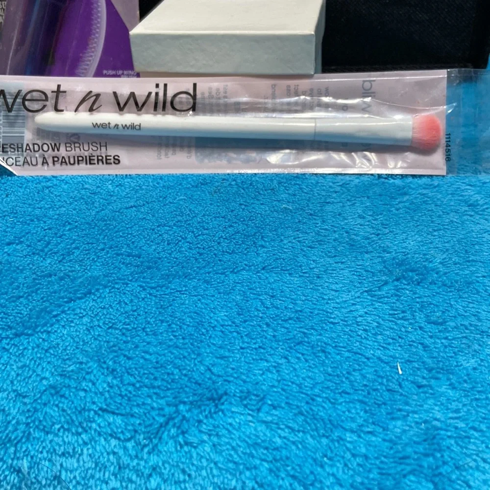 Make-up bundle pt. 2 - 5 pcs.